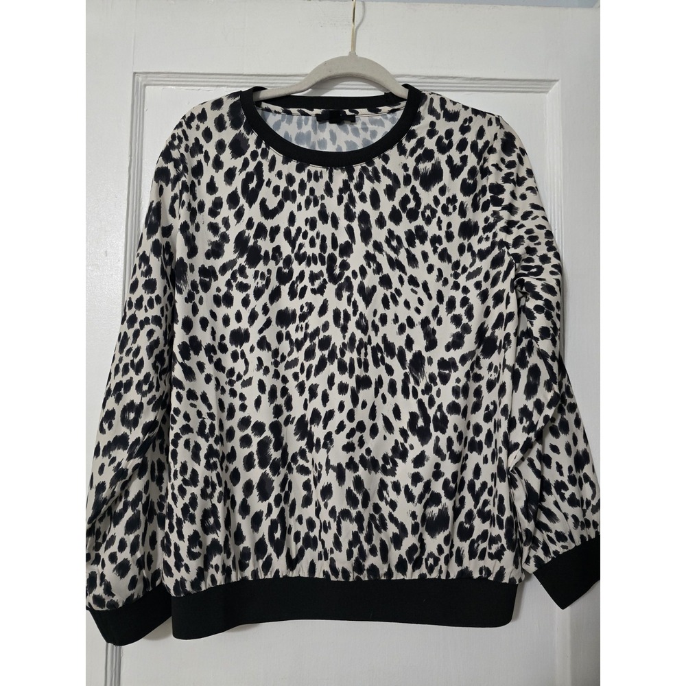 Joh Apparel Leopard Print Top Size Small‎